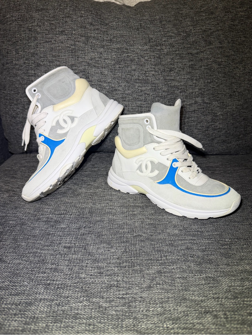 Chanel 18P Blue White Grey CC Logo High Top Trainer Sneakers Women Size US SZ 7 - Picture 2 of 13